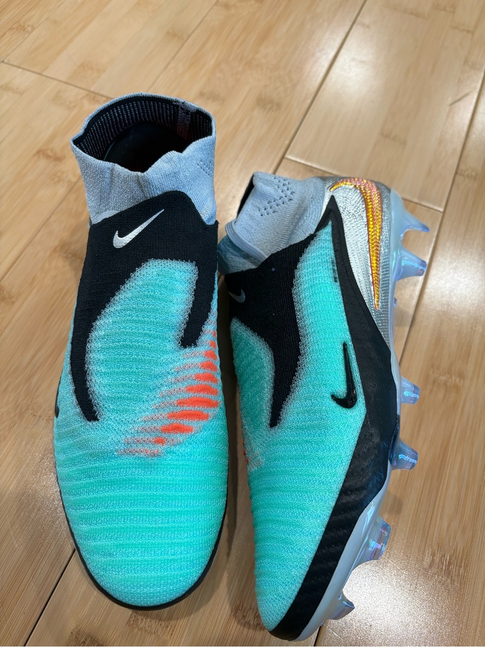 Nike Phantom 6 Elite Soccer Cleats new